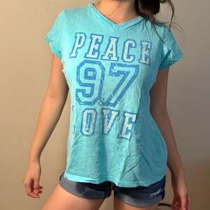 Total Girl Girls Peace & Love 97 Graphic V-Neck T-Shirt